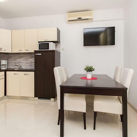 Apartments Mira Baska  Exterior photo