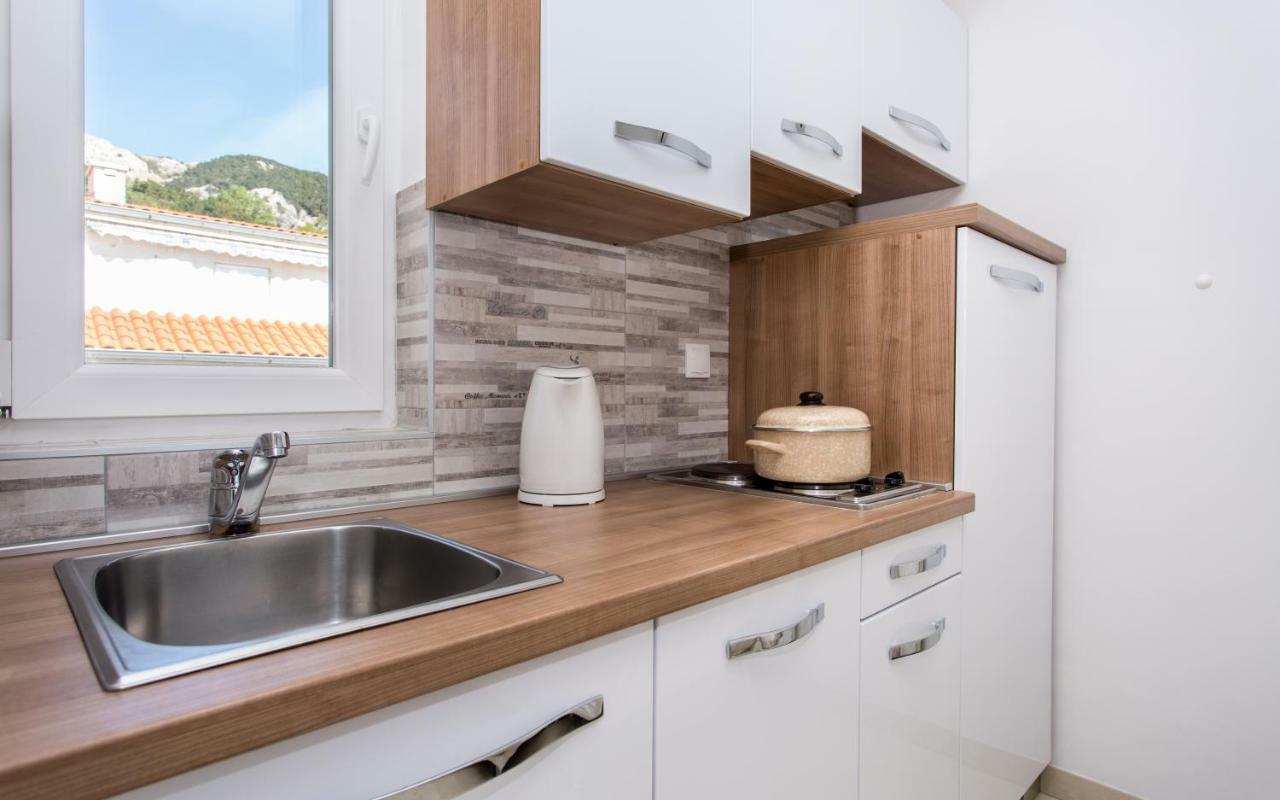 Apartments Mira Baska  Exterior photo